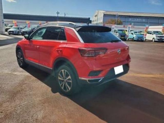 VOLKSWAGEN T-ROC 2020 Image 31