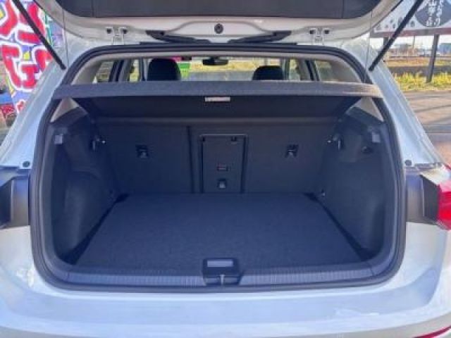 VOLKSWAGEN GOLF 2024 Image 31