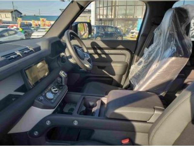 ROVER DEFENDER 2024 Image 31