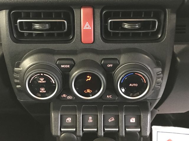 SUZUKI JIMNY NOMADE 2026 Image 31