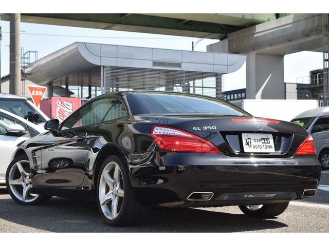 MERCEDES BENZ SL CLA 2013 Image 31