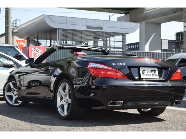 MERCEDES BENZ SL CLA 2013 Image 31