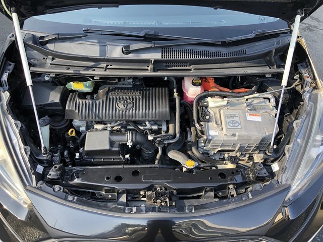 TOYOTA SIENTA HYBRID 2015 Image 31