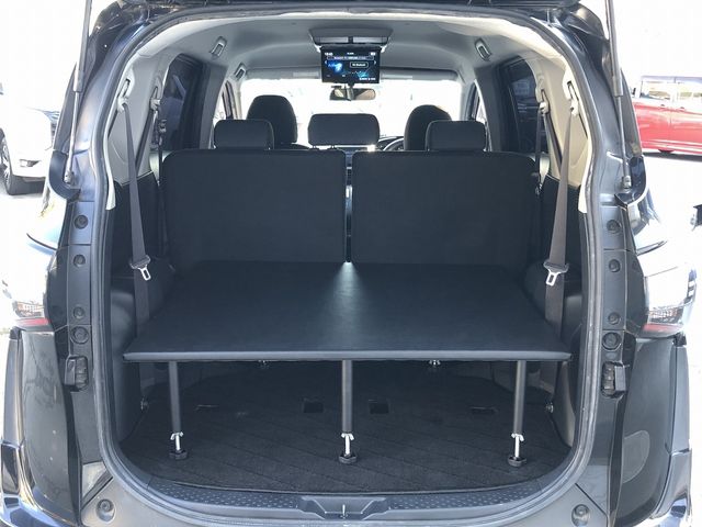 TOYOTA SIENTA HYBRID 2015 Image 31