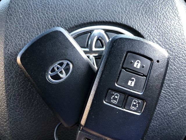 TOYOTA SIENTA HYBRID 2015 Image 31