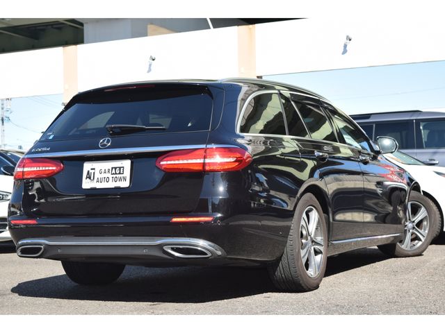 MERCEDES BENZ E CLAS 2017 Image 31