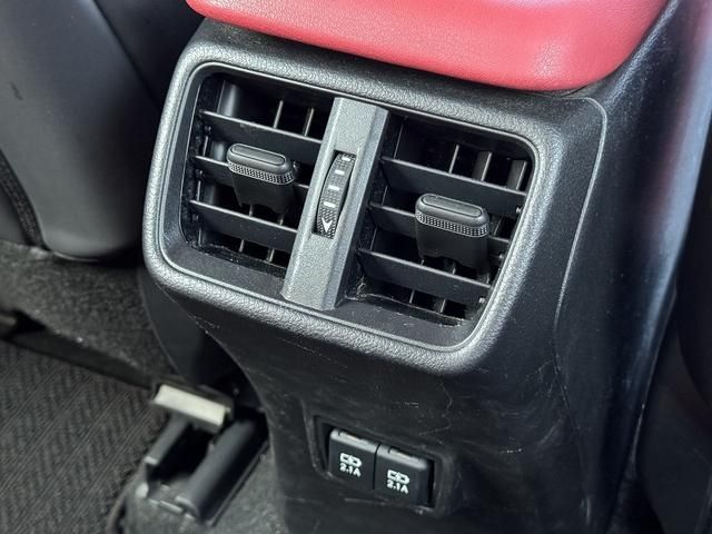 TOYOTA LEXUS UX250H 2019 Image 31