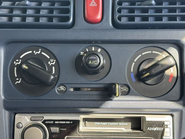 SUZUKI TWIN 2003 Image 31