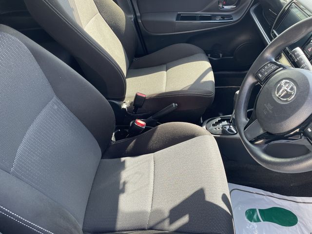 TOYOTA VITZ HYBRID 2019 Image 31