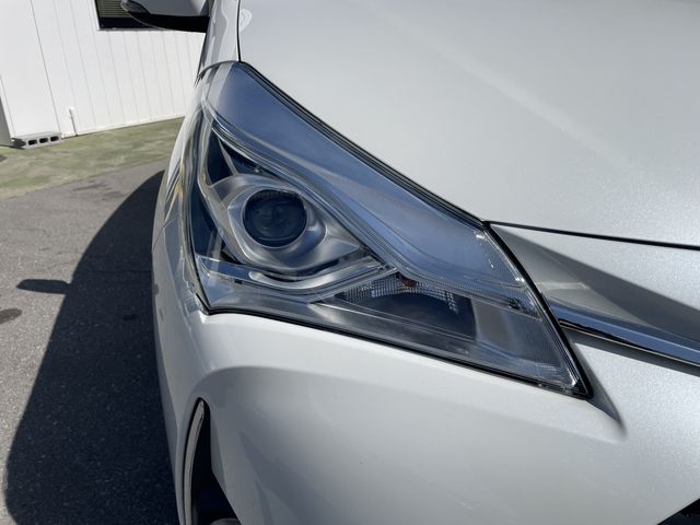 TOYOTA VITZ HYBRID 2019 Image 31