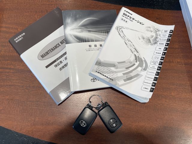 TOYOTA VITZ HYBRID 2019 Image 31