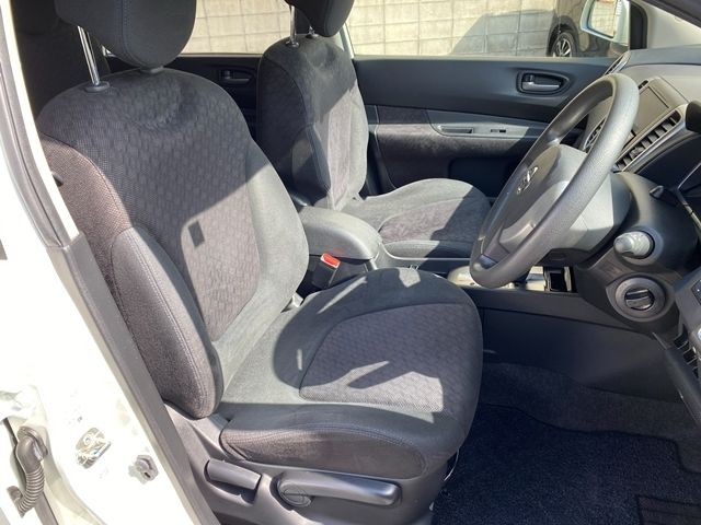 NISSAN WINGROAD 2013 Image 31