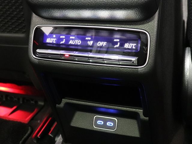 MERCEDES BENZ GLS CL 2024 Image 31