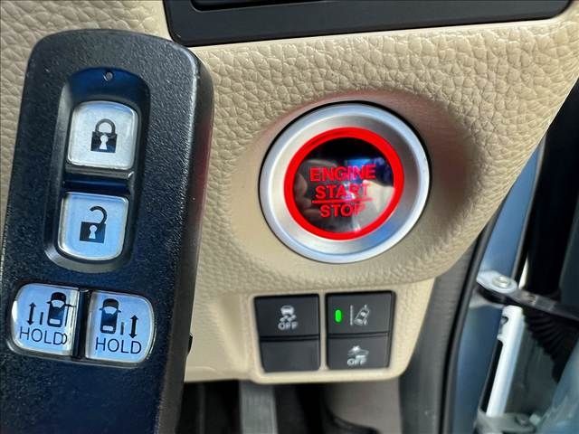 HONDA N BOX 2019 Image 31