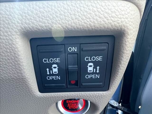 HONDA N BOX 2019 Image 31