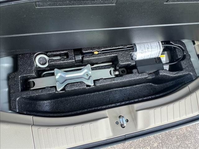 HONDA N BOX 2019 Image 31