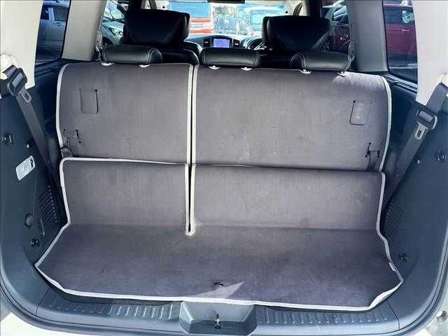 NISSAN ELGRAND 2012 Image 31