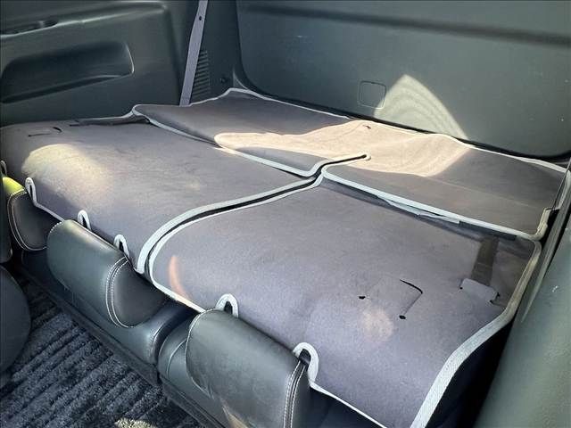 NISSAN ELGRAND 2012 Image 31