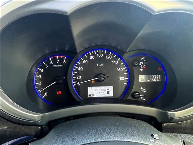 NISSAN ELGRAND 2012 Image 31