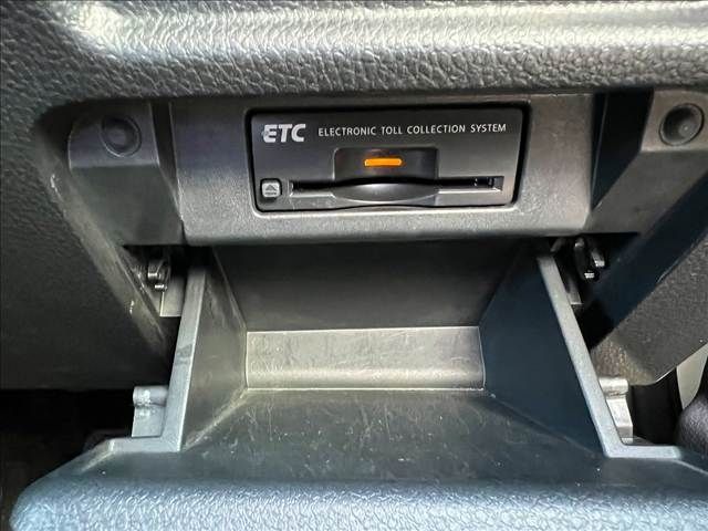 NISSAN ELGRAND 2012 Image 31