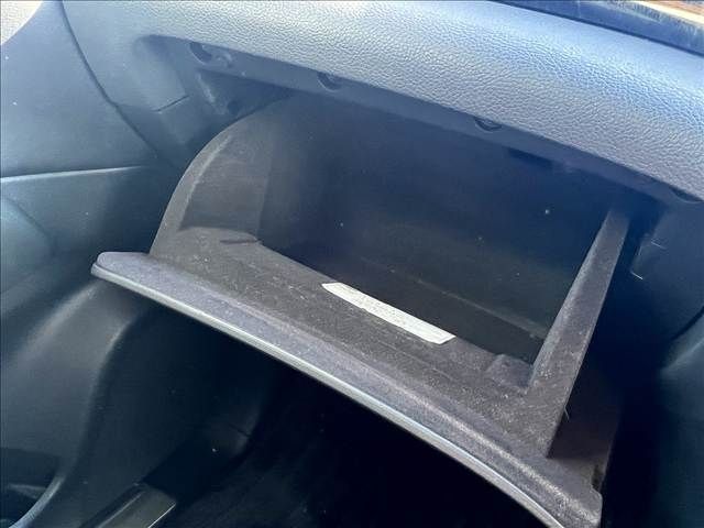 NISSAN ELGRAND 2012 Image 31