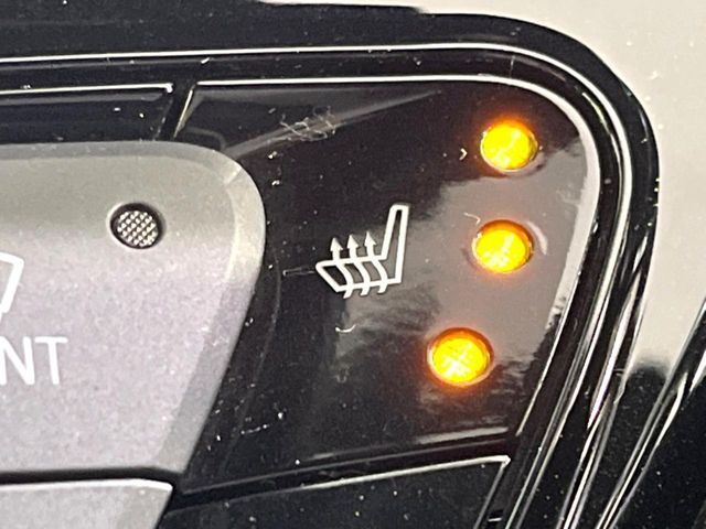 TOYOTA C-HR 2018 Image 31