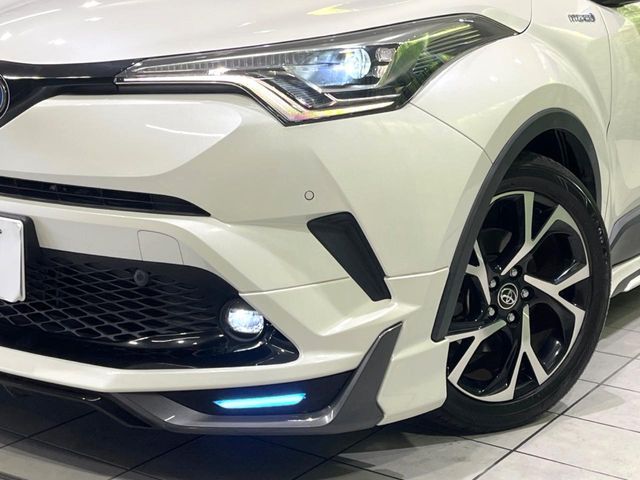 TOYOTA C-HR 2018 Image 31