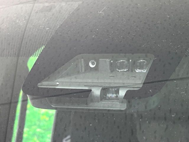 TOYOTA VOXY 2018 Image 31