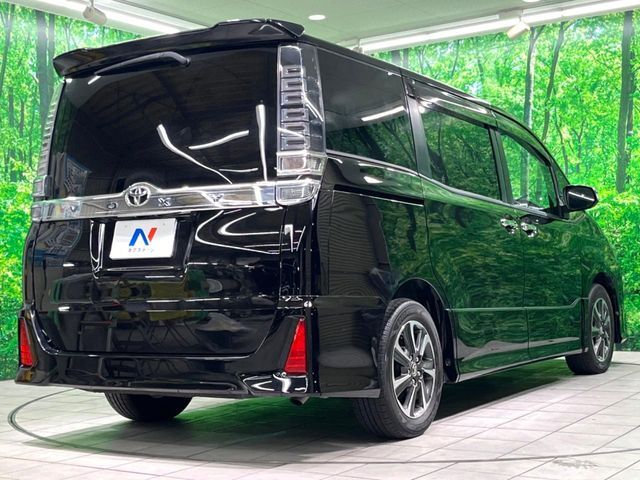 TOYOTA VOXY 2018 Image 31