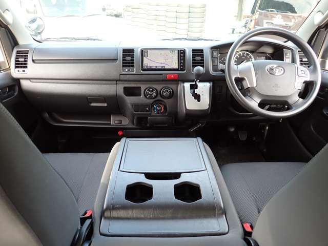 TOYOTA HIACE VAN 1.25T 2WD 2022 Image 31