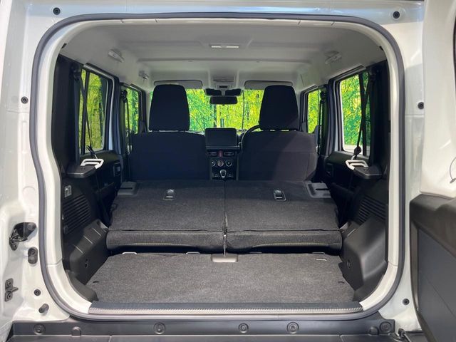 SUZUKI JIMNY NOMADE 2025 Image 31