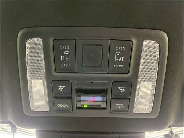 TOYOTA VOXY 2023 Image 31