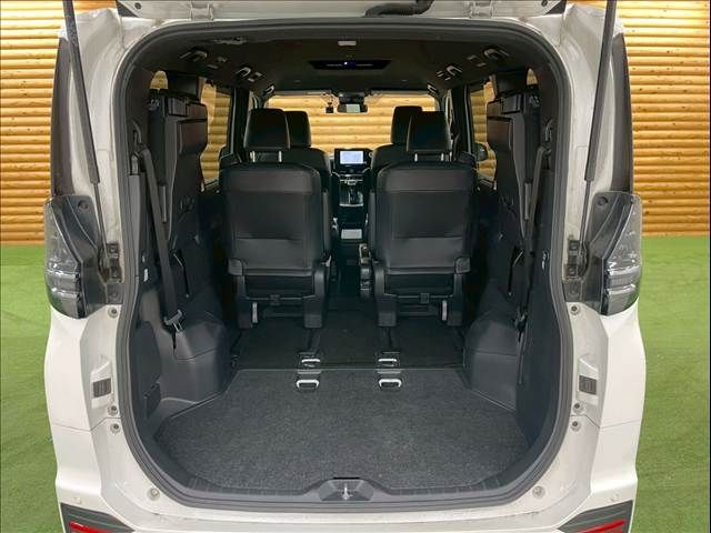 TOYOTA VOXY 2023 Image 31