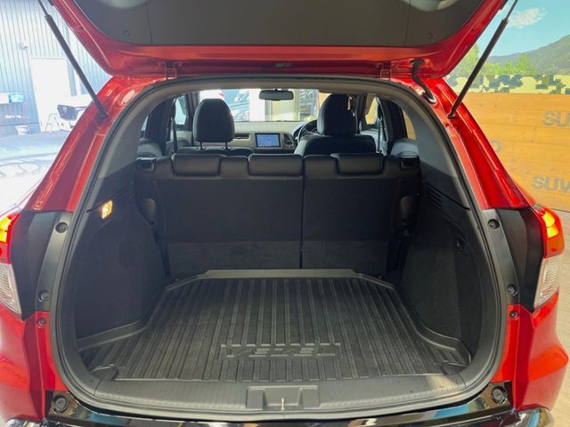 HONDA VEZEL HYBRID 2017 Image 31