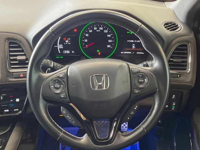 HONDA VEZEL HYBRID 2017 Image 31