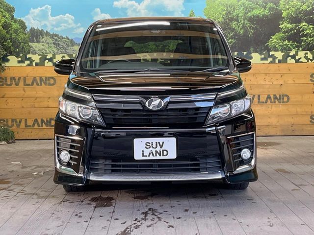 TOYOTA VOXY 2017 Image 31