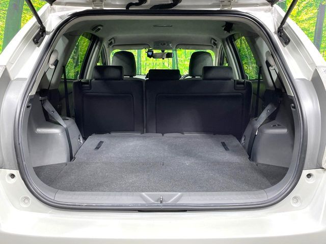 TOYOTA PRIUS ALPHA 2012 Image 31