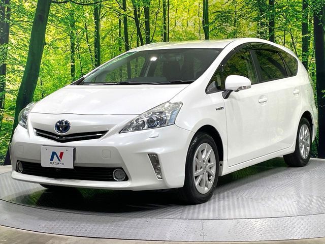 TOYOTA PRIUS ALPHA 2012 Image 31