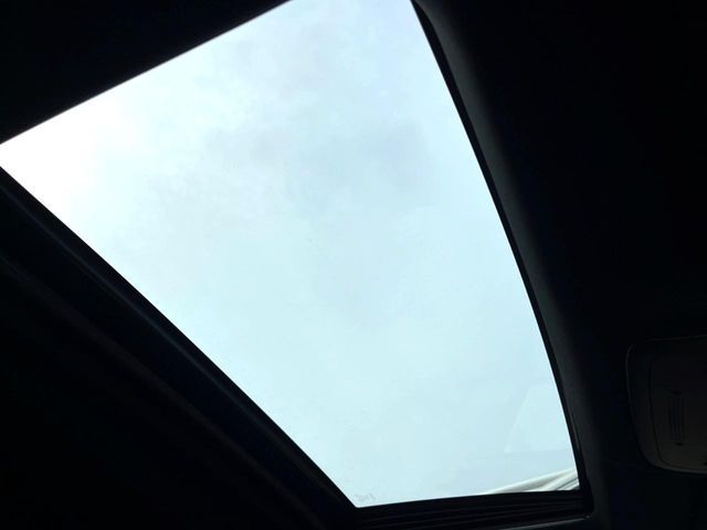 TOYOTA CROWN SEDAN HYBRID 2019 Image 31