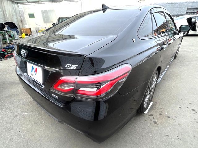 TOYOTA CROWN SEDAN HYBRID 2019 Image 31