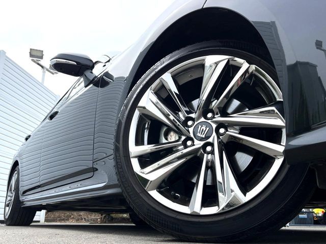 TOYOTA CROWN SEDAN HYBRID 2021 Image 31