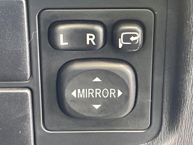 TOYOTA PRIUS 2015 Image 31