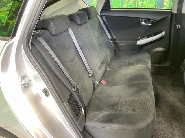 TOYOTA PRIUS 2015 Image 31