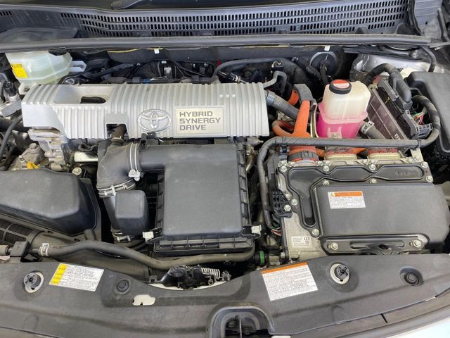 TOYOTA PRIUS 2015 Image 31