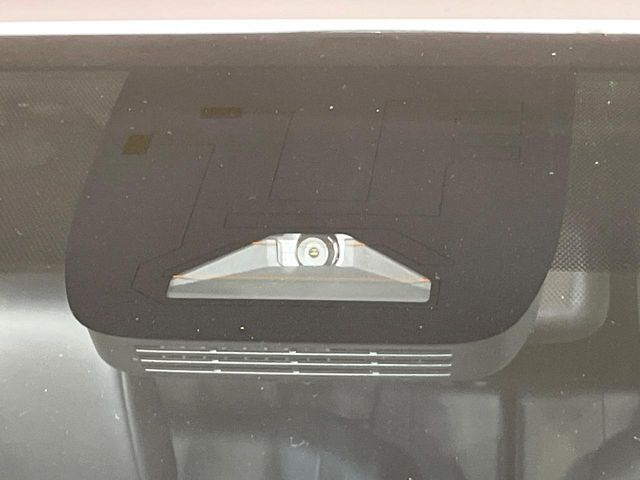 TOYOTA VOXY HYBRID 4WD 2022 Image 31