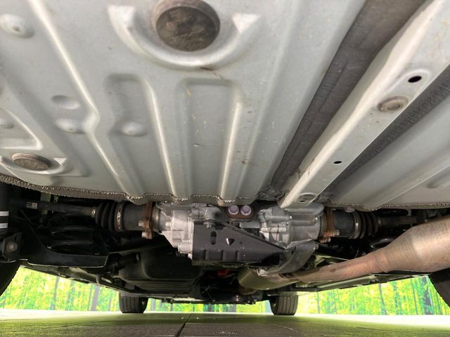 TOYOTA VOXY HYBRID 4WD 2022 Image 31