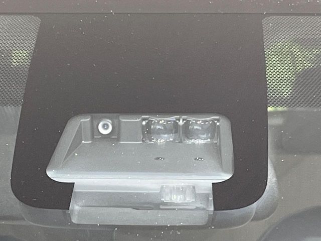 TOYOTA VITZ 2015 Image 31