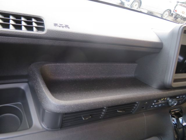 HONDA N BOX CUSTOM 4WD 2025 Image 31