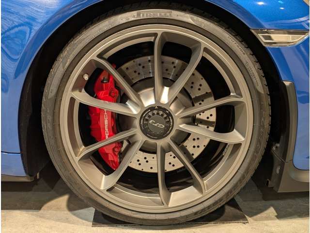 PORSCHE 911 2014 Image 31