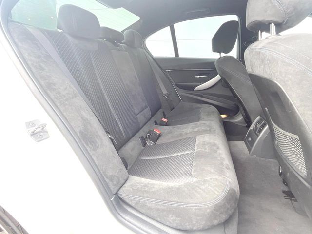 BMW 3SERIES SEDAN 2017 Image 31